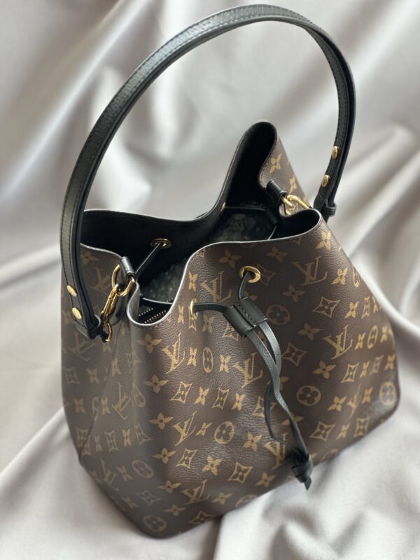 IMG_6301 Louis Vuitton NéoNoé MM (2019)