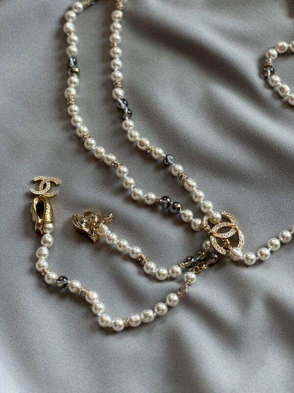 Chanel Pearl Belt Necklace Fish Head (2023)