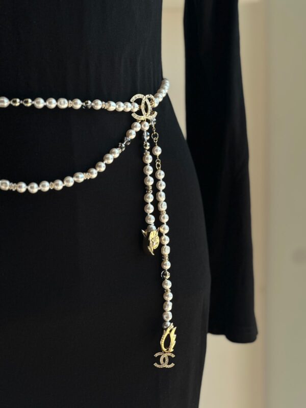 Chanel Pearl Belt Necklace Fish Head (2023)