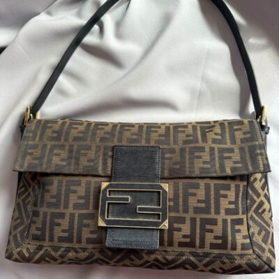 Fendi XXL Baguette (2011)