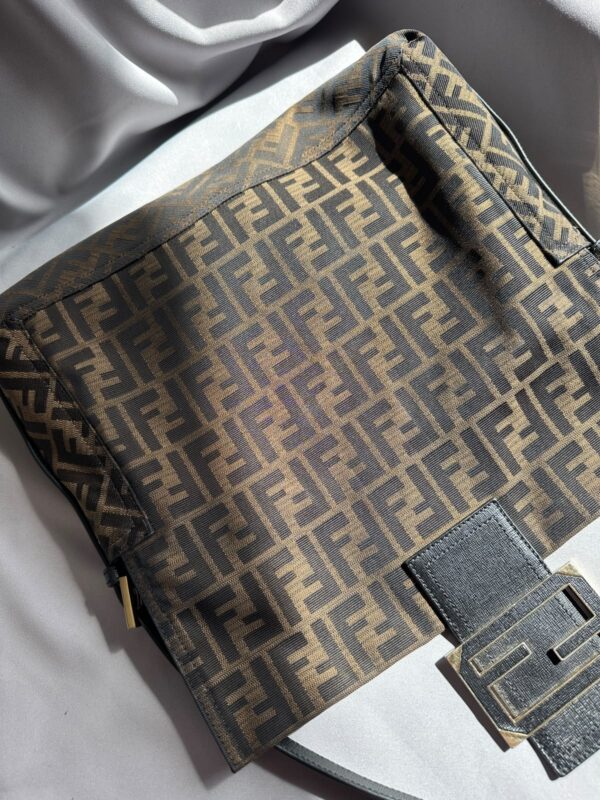 IMG_5077 Fendi XXL Baguette (2011)